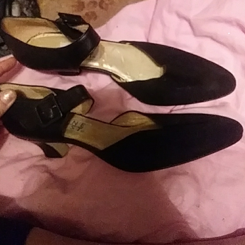 Nine West black ankle strap heels